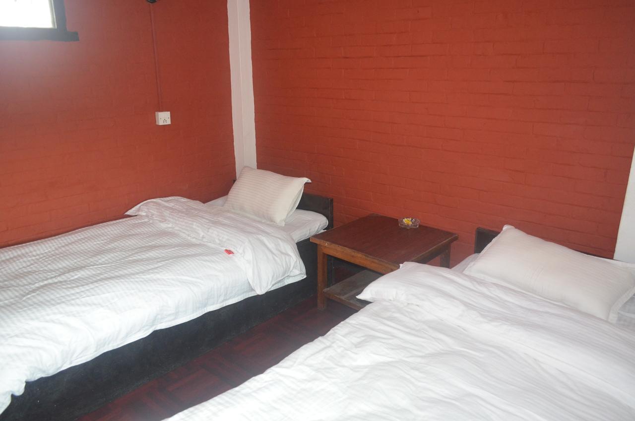 Hotel Holiday Inn Катманду Екстериор снимка