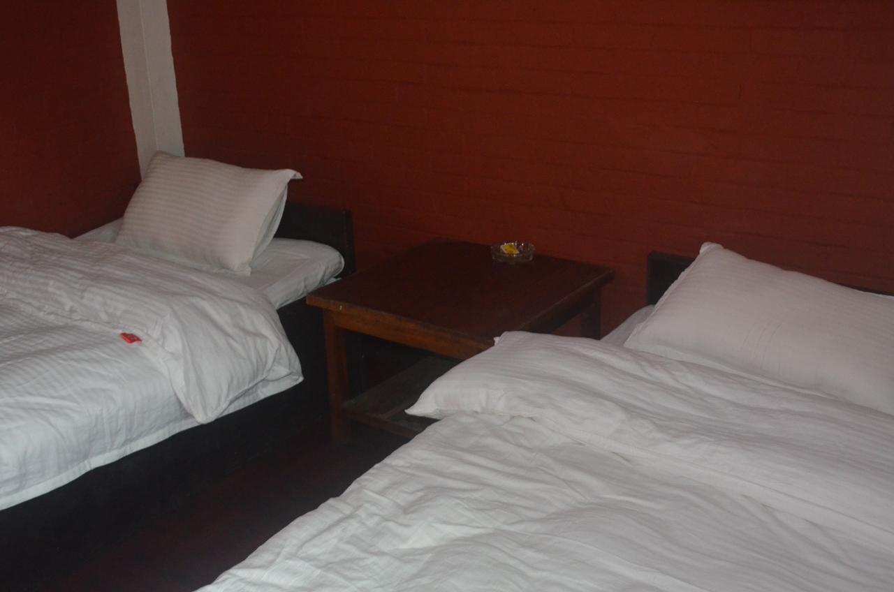 Hotel Holiday Inn Катманду Екстериор снимка