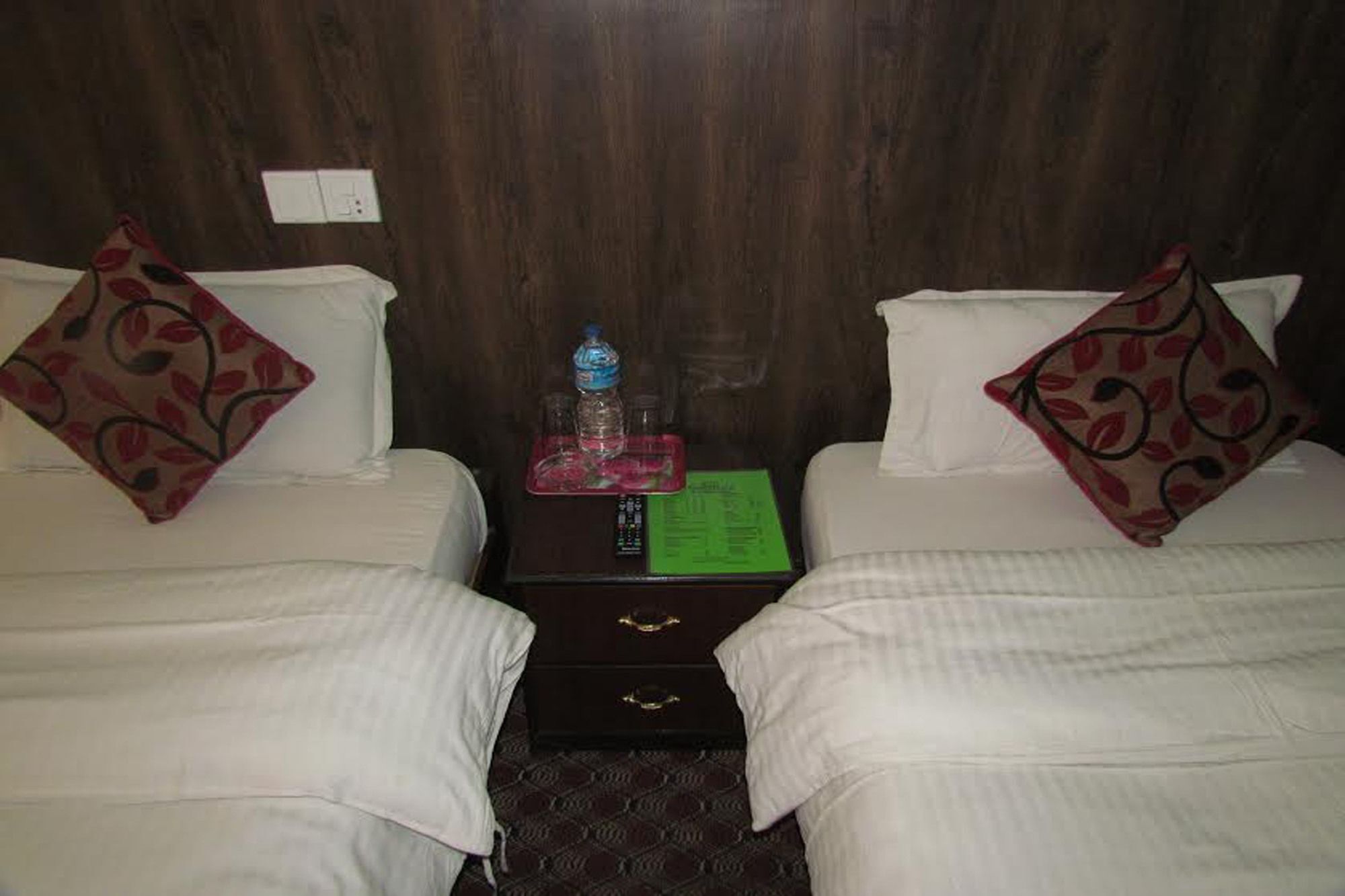 Hotel Holiday Inn Катманду Екстериор снимка